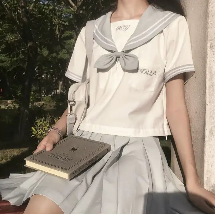 玉女寻春